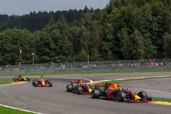 Max Verstappen, Red Bull Racing RB13, et Daniel Ricciardo, Red Bull Racing RB13