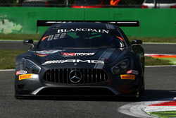 #85 Mercedes-AMG Team HTP Motorsport, Mercedes-AMG GT3: Dominik Baumann, Edward Sandström, Fabian Schiller