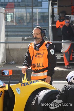 Dario Pergolini, pits