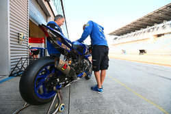 Alex Lowes, Pata Yamaha