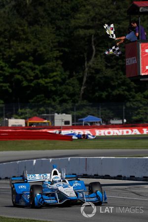 Josef Newgarden, Team Penske Chevrolet takes the checkered flag and win