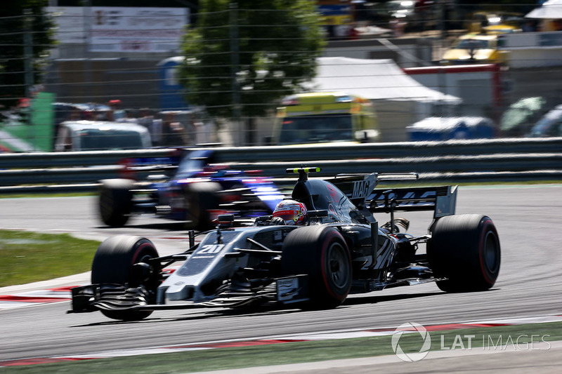 Kevin Magnussen, Haas VF-17