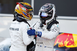 Polesitter Lewis Hamilton, Mercedes AMG F1, second place Valtteri Bottas, Mercedes AMG F1