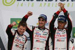 Podium: #8 Toyota Gazoo Racing Toyota TS050 Hybrid: Anthony Davidson, Sébastien Buemi, Kazuki Nakaji