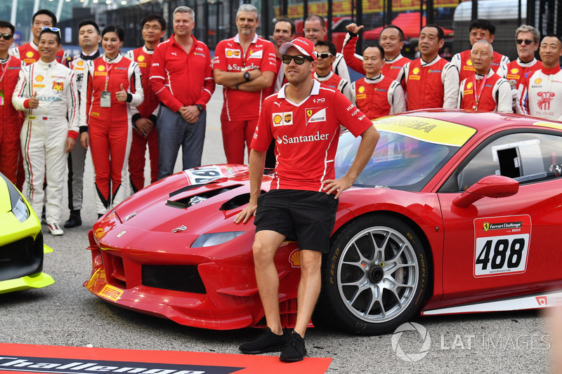 Sebastian Vettel, Ferrari, Maurizio Arrivabene, Team Principal Ferrari, i piloti del Ferrari Challenge Asia Pacific 2017