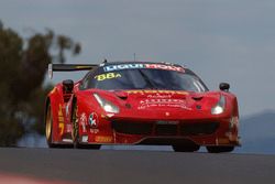 #88 Maranello Motorsport, Ferrari 488 GT3: Toni Vilander, Craig Lowndes, Jamie Whincup