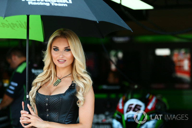 Chica de la parrilla