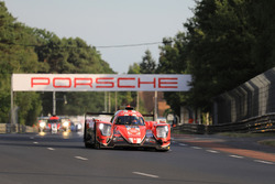 №25 CEFC Manor TRS Racing Oreca 07 Gibson: Роберто Гонсалес, Симон Труммер, Виталий Петров