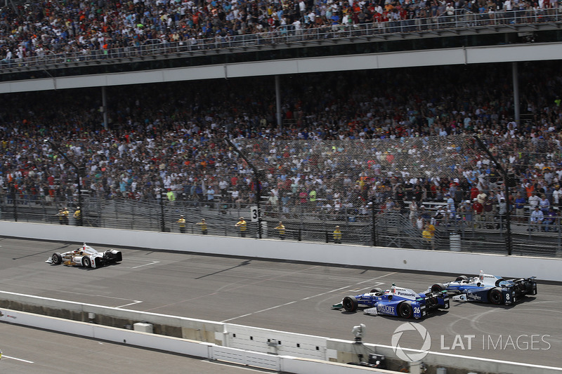 Helio Castroneves, Team Penske Chevrolet Takuma Sato, Andretti Autosport Honda Max Chilton, Chip Gan