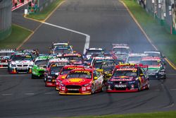 Fabian Coulthard, Team Penske Ford, Jamie Whincup, Triple Eight Race Engineering Holden