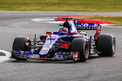 Даниил Квят, Scuderia Toro Rosso STR12