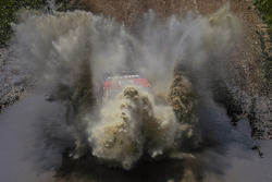 #302 Toyota Gazoo Racing, Toyota: Giniel de Villiers, Dirk von Zitzewitz