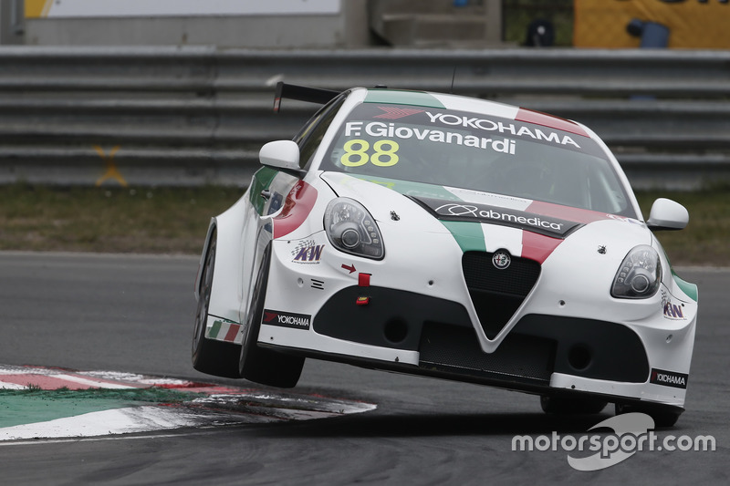 Fabrizio Giovanardi, Team Mulsanne Alfa Romeo Giulietta TCR