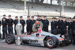 Il vincitore della gara Will Power, Team Penske Chevrolet