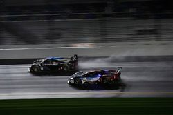 #10 Wayne Taylor Racing Cadillac DPi, P: Renger van der Zande, Jordan Taylor, Ryan Hunter-Reay, #67 Chip Ganassi Racing Ford GT, GTLM: Ryan Briscoe, Richard Westbrook, Scott Dixon