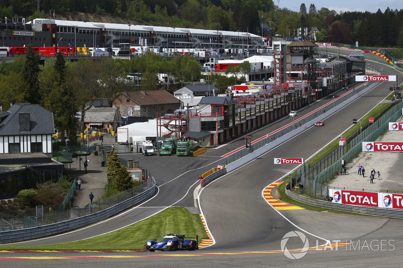 #36 Signatech Alpine Matmut Alpine A470: Nicolas Lapierre, Andre Negrao, Pierre Thiriet