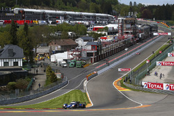 #36 Signatech Alpine Matmut Alpine A470: Nicolas Lapierre, Andre Negrao, Pierre Thiriet