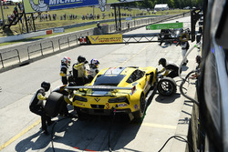 #3 Corvette Racing Chevrolet Corvette C7.R, GTLM: Antonio Garcia, Jan Magnussen pit stop.