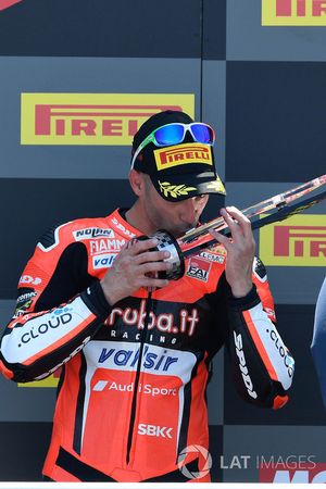 Podio: il terzo classificato Marco Melandri, Aruba.it Racing-Ducati SBK Team