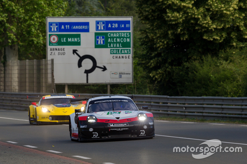 Патрик Пиле, Ник Тэнди, Эрл Бамбер, Дирк Вернер, Porsche GT Team, Porsche 911 RSR (№93)