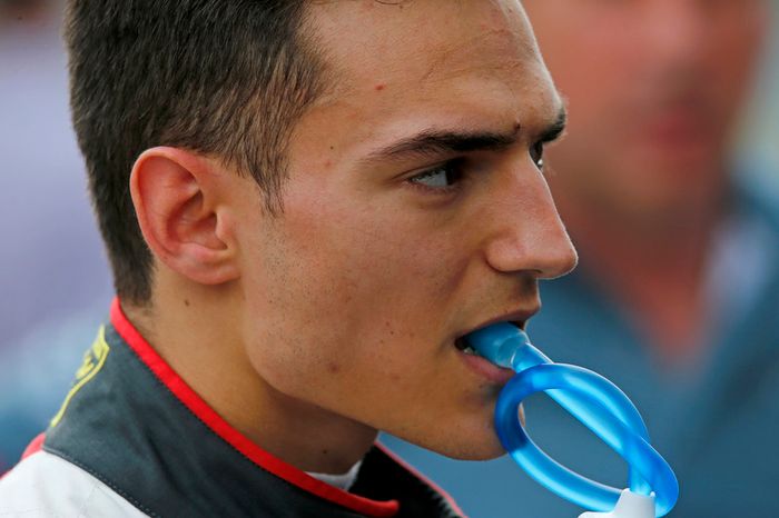 Alex Palou, Hitech Bullfrog GP Dallara F317 - Mercedes-Benz