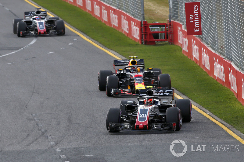 Kevin Magnussen, Haas F1 Team VF-18, Max Verstappen, Red Bull Racing RB14