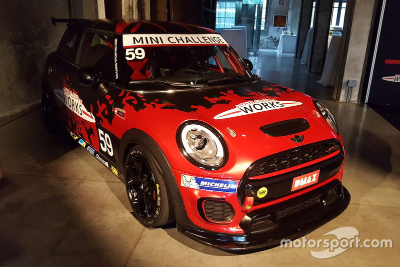 MINI John Cooper Works Challenge Lite