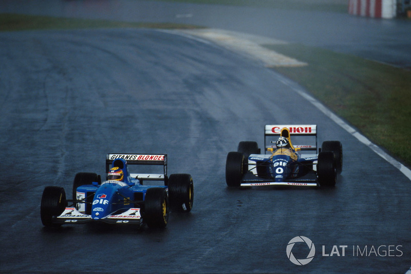 Mark Blundell, Ligier JS39 y Damon Hill, Williams FW 15C