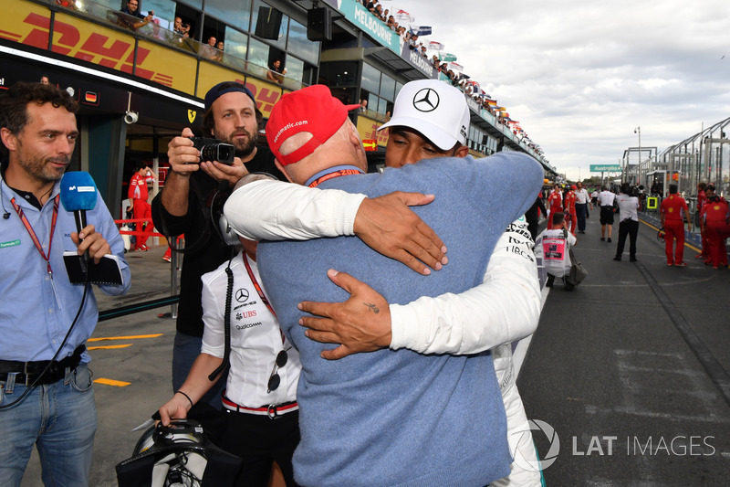 Pole sitter Lewis Hamilton, Mercedes-AMG F1 celebrates in parc ferme with Niki Lauda, Mercedes AMG F