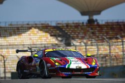 #71 AF Corse Ferrari 488 GTE: Davide Rigon, Sam Bird