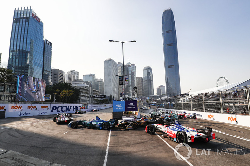 Felix Rosenqvist, Mahindra Racing pierde el control