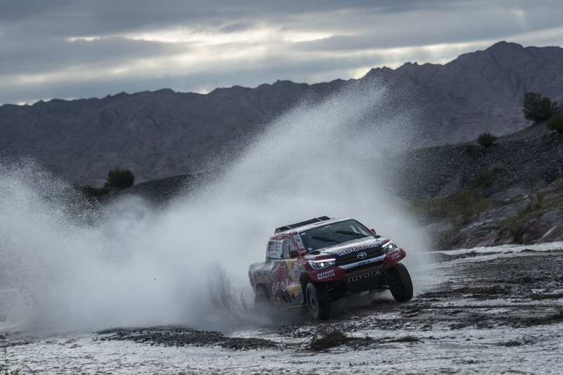 #301 Toyota Gazoo Racing Toyota Hilux: Nasser Al-Attiyah, Mathieu Baumel