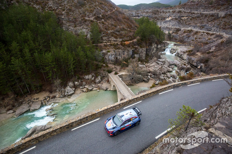 Thierry Neuville, Nicolas Gilsoul, Hyundai i20 WRC, Hyundai Motorsport