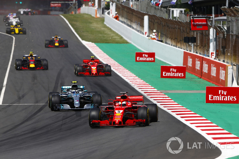 Sebastian Vettel, Ferrari SF71H, Valtteri Bottas, Mercedes AMG F1 W09, Kimi Raikkonen, Ferrari SF71H y Max Verstappen, Red Bull Racing RB14