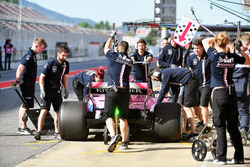 Nicholas Latifi, Force India VJM11 pit stop
