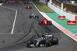 Lewis Hamilton, Mercedes AMG F1 W09, Sebastian Vettel, Ferrari SF71H, Valtteri Bottas, Mercedes AMG F1 W09