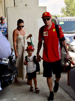 Kimi Raikkonen, Ferrari with his wife Minttu Virtanen, and son Robin Raikkonen, son