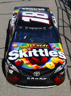 Kyle Busch, Joe Gibbs Racing, Toyota Camry Skittles Sweet Heat