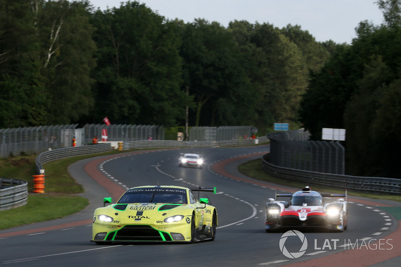 #97 Aston Martin Racing Aston Martin Vantage AMR: Alex Lynn, Maxime Martin, Jonathan Adams