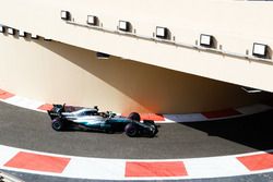 Льюис Хэмилтон, Mercedes AMG F1 W08