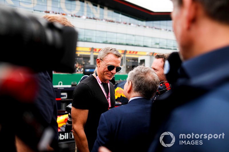 El actor Daniel Craig con Jean Todt, Presidente de la FIA