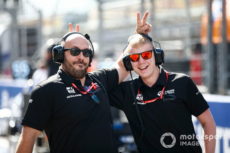 Механики Haas F1 Team