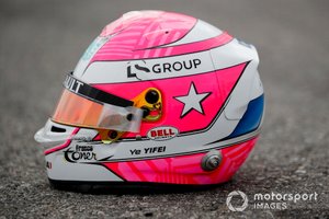 Casco tributo a Anthoine Hubert de Ye Yifei, Hitech Grand Prix