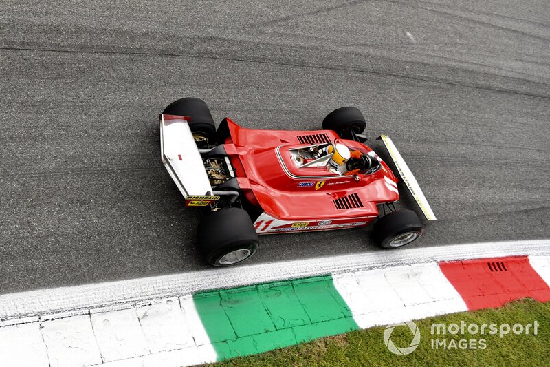Jody Scheckter au volant de la Ferrari 312T4 avec laquelle il a été titré en 1979