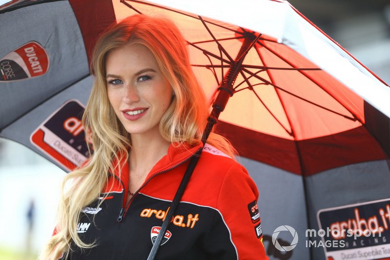 Grid girl