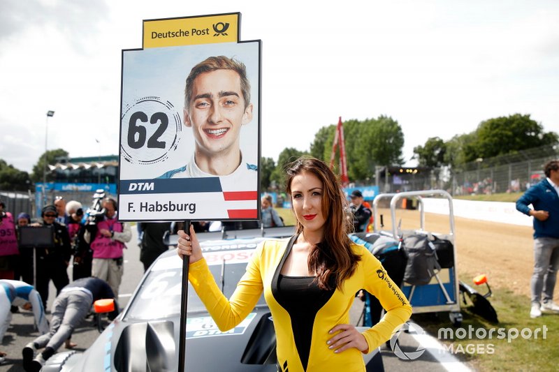 Grid girl di Ferdinand Habsburg, R-Motorsport