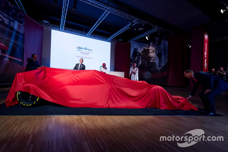 Alfa Romeo Racing C38 Monza renk düzeni