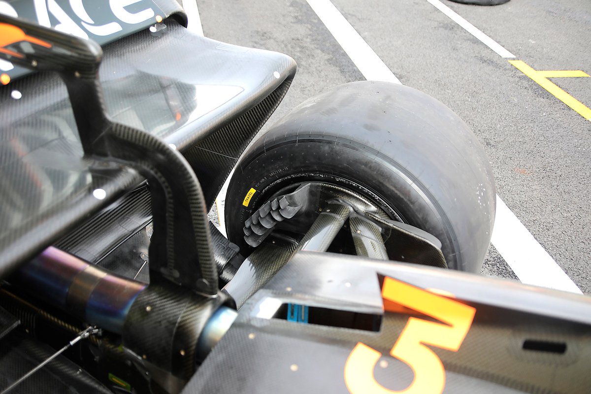 McLaren MCL36: Hinterrad-Aufhängung