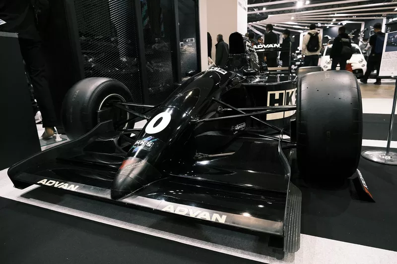 HKS 300E