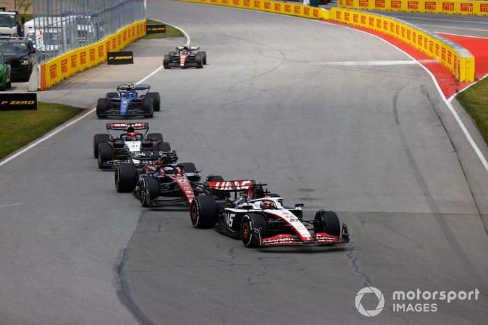 Kevin Magnussen, Haas VF-23, Valtteri Bottas, Alfa Romeo C43, Nyck de Vries, AlphaTauri AT04